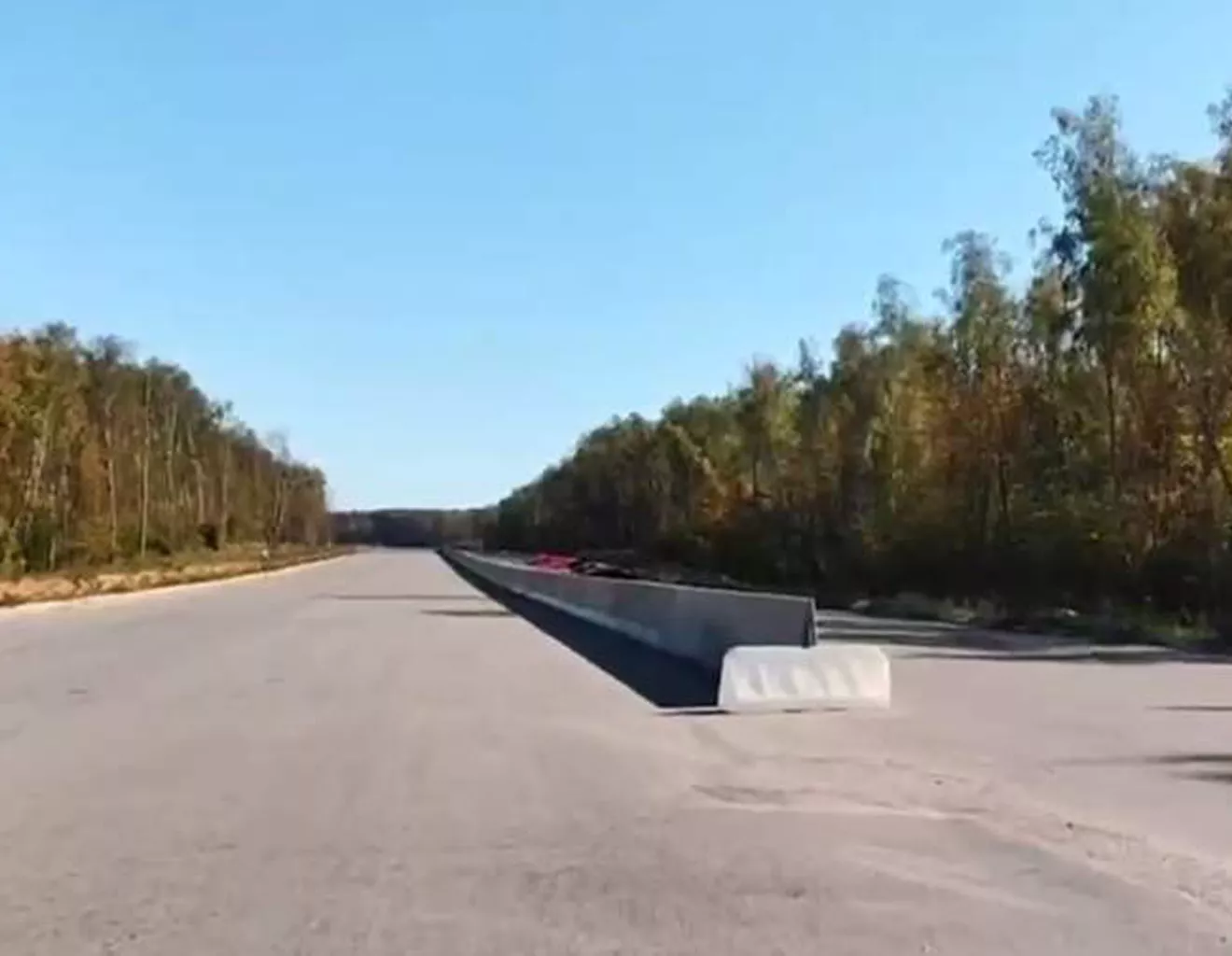 Более 60 дорог и путепроводов обустроят в Московской области