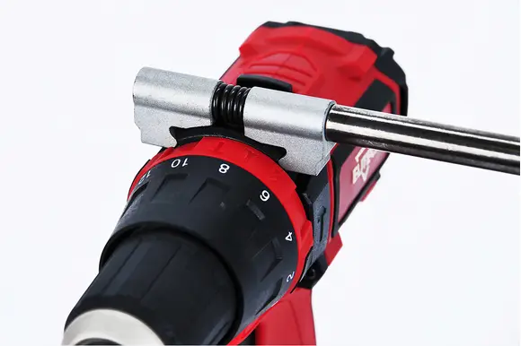 Бесщеточная ударная дрель-шуруповерт Elitech ДА 18УБЛ2, 2 АКБ (4,0 Ач), 191609